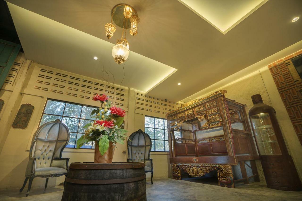 ETHES Coworking - Coliving&Lounge Hotel Ngaglik Eksteriør billede