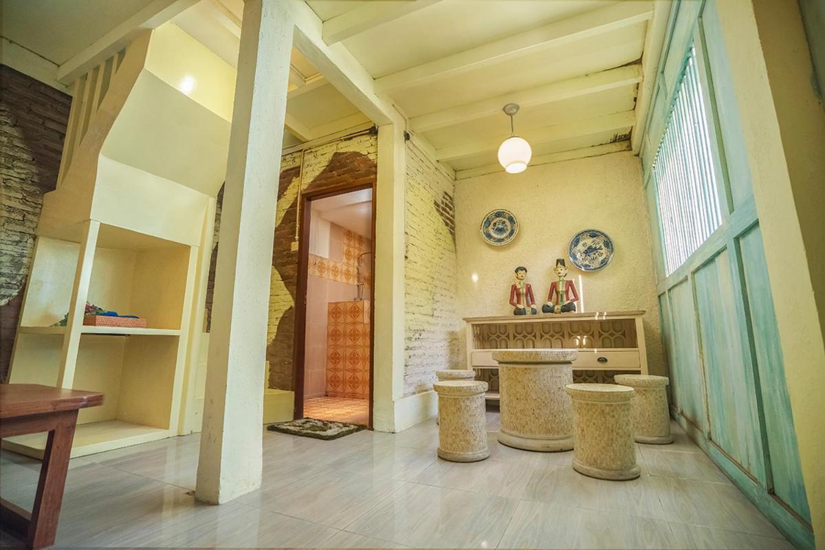 ETHES Coworking - Coliving&Lounge Hotel Ngaglik Eksteriør billede